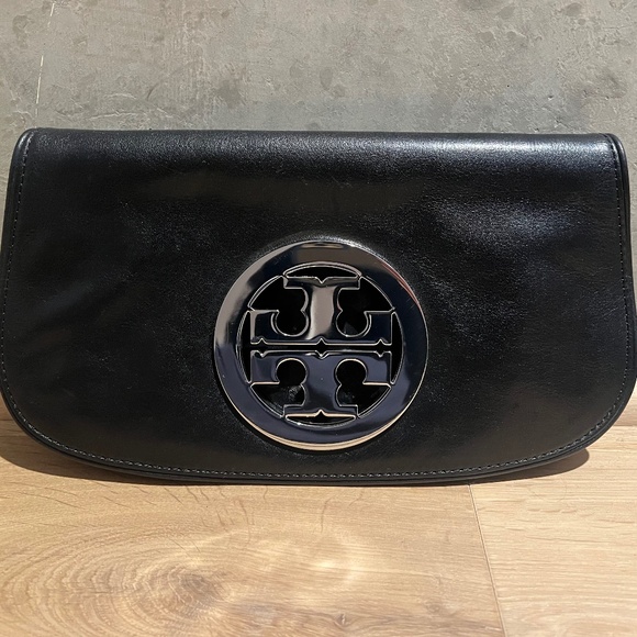 Tory Burch Reva Convertible Clutch - Picture 1 of 6